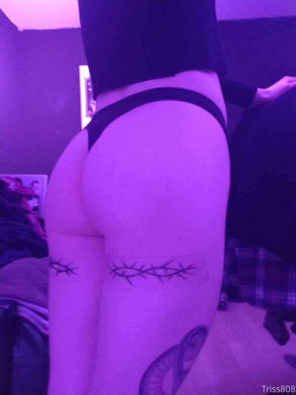 Hi everyone! ❤️

Soo like I said on tuesday I got tattooed a.. 9