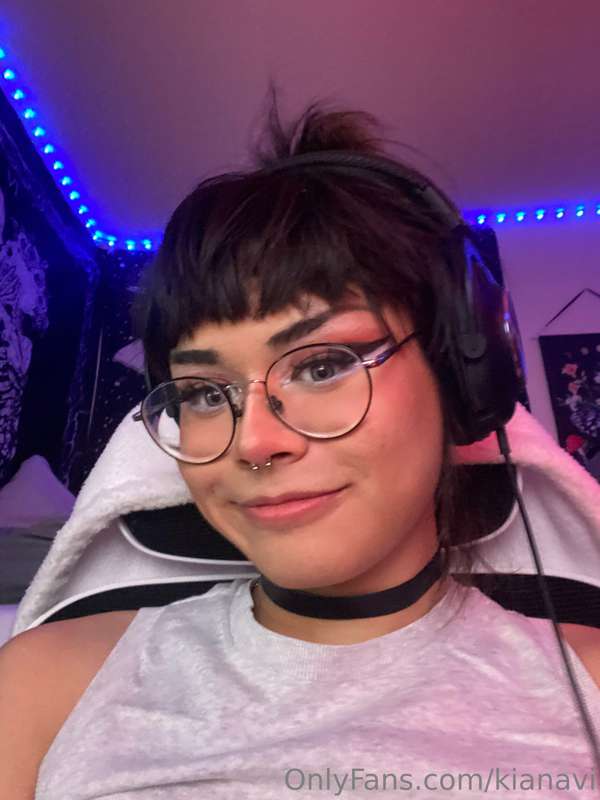 Quick photo drop~! 
Life is getting soooo busy with finals c..