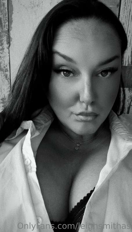 Starting to fall back in love with myself again so I can mak..