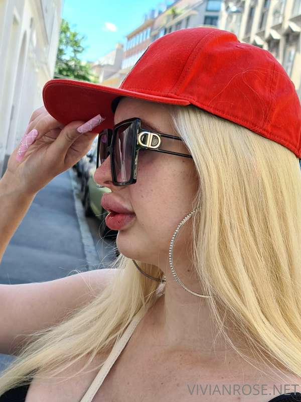 Vivianrosefree - Onlyfans - 28 Aug, 2022