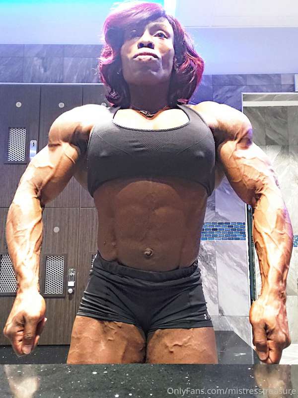 Muscle Talk equals Shredded Sunday and Muscle Monday
video p.. 4