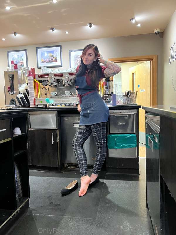 POV. Your favourite barista notices you looking at her feet .. 6