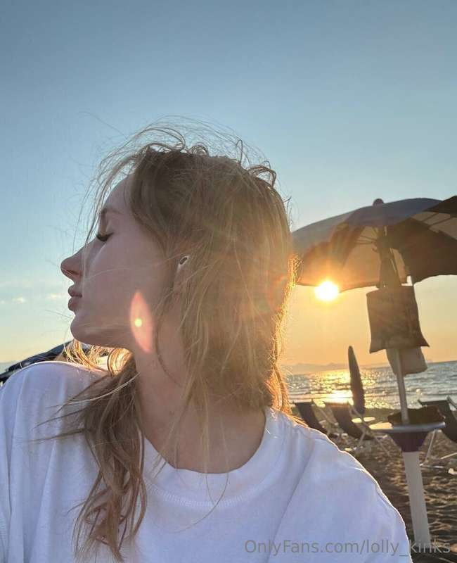 My favorite thing to do is listen to music and enjoy nature ..