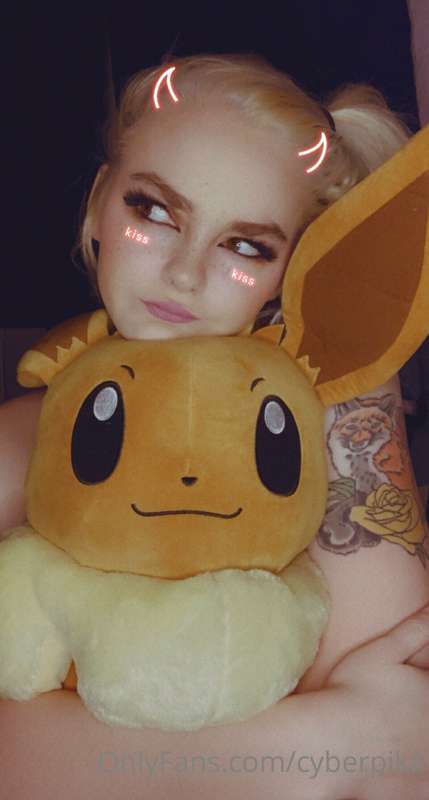 Misty cosplay 🫶🏼 Eevee was fun to ride on should o do it aga.. 3