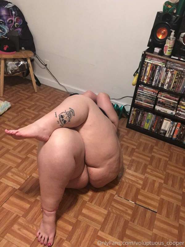 Pretty feet pretty pussy and pretty ass