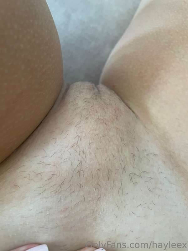 **Should I Shave? Yes ✅ or No ❌** 4