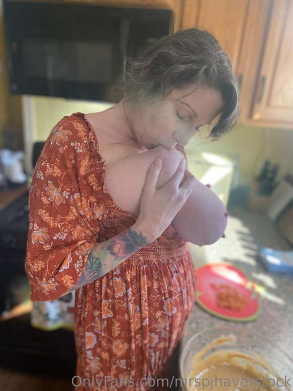 Full domestic goddess going on here… we’ll see how the bread.. 5