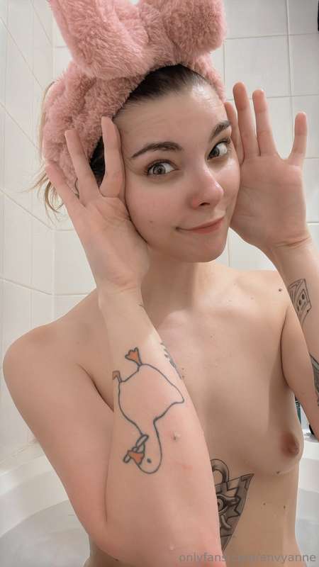 Bath was amazing 🩷Time for sexting~