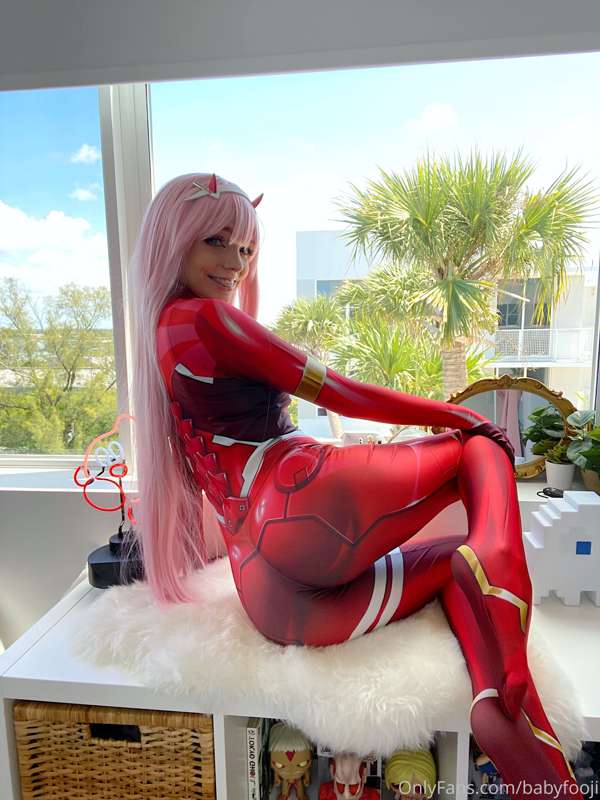 Zero Two set pt. 5 🌸🖤🧠🌩🍭🧸 25