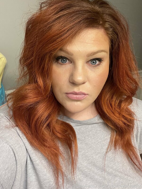Changed the hair to red .... what do you all think? 1