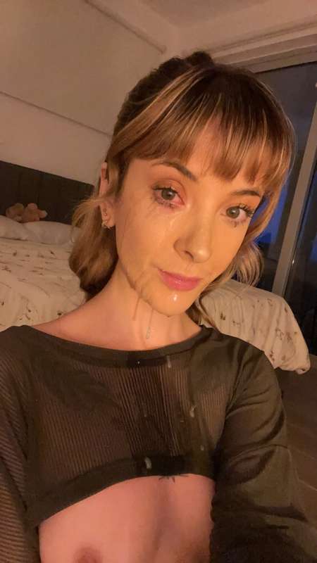 the result of 2 loads of cum on my face in a row… 🤤   (i stg.. 3