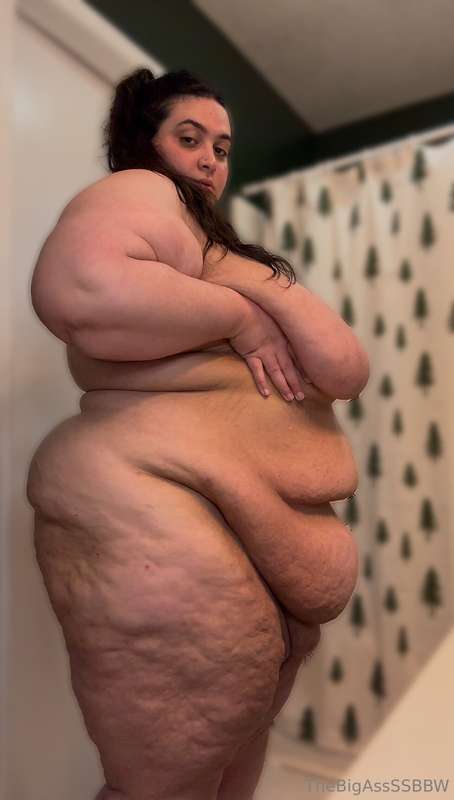 Loving the way my gut hangs  1
