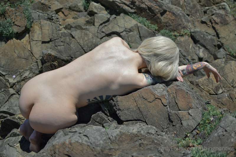 🇺🇸 Nudist beach day, do you fancy the plan?🤭💖

🇪🇸 Día de pla..