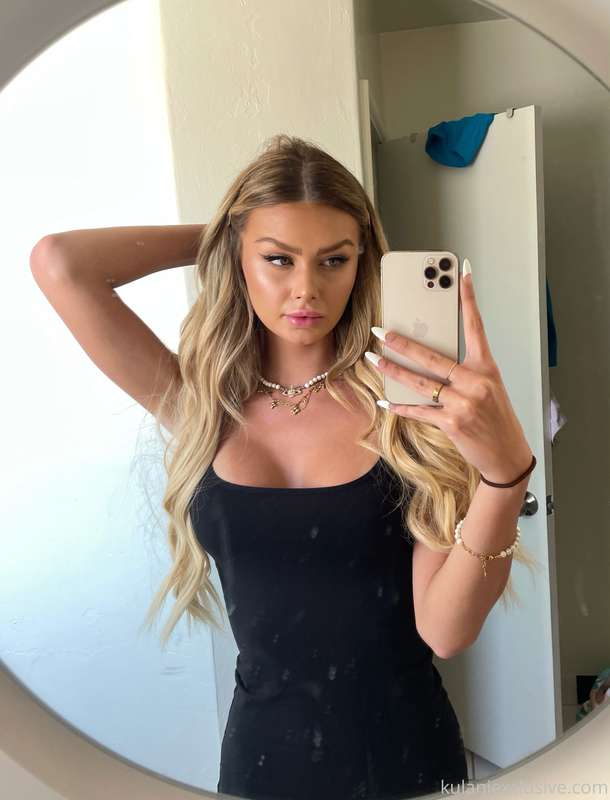 Do you love seeing me dressed up? 🥰