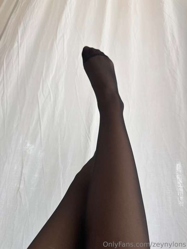 Zeynylons - Onlyfans - 31 May, 2025 11