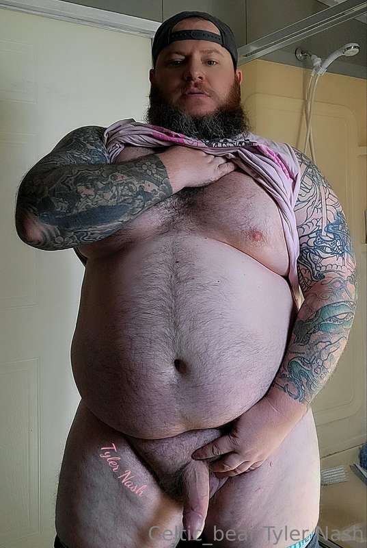 After workout and before I filmed an exclusive Custom video .. 2