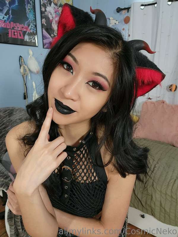 You're cute, would you like to come home with me? 😈 3