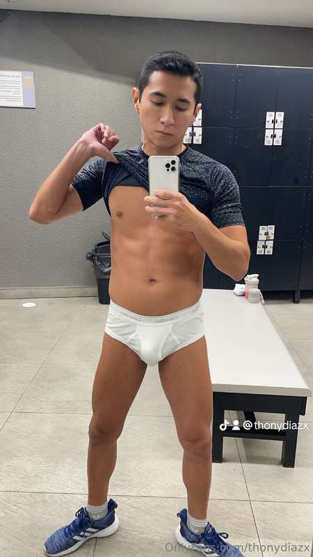 Briefs in the gym 