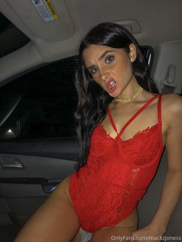 red is so sexy 3