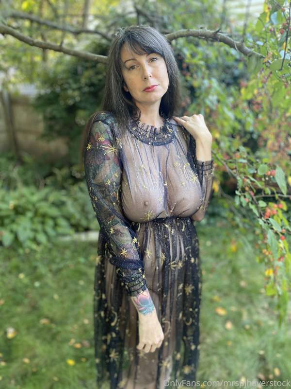 Hoping to put a spell on you… 💖💖