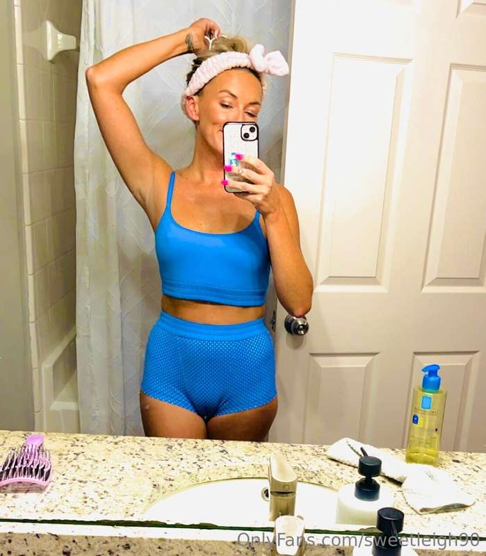 Today’s Thursday felt like a Monday! Anybody else?! 😅  🤍*DM ..