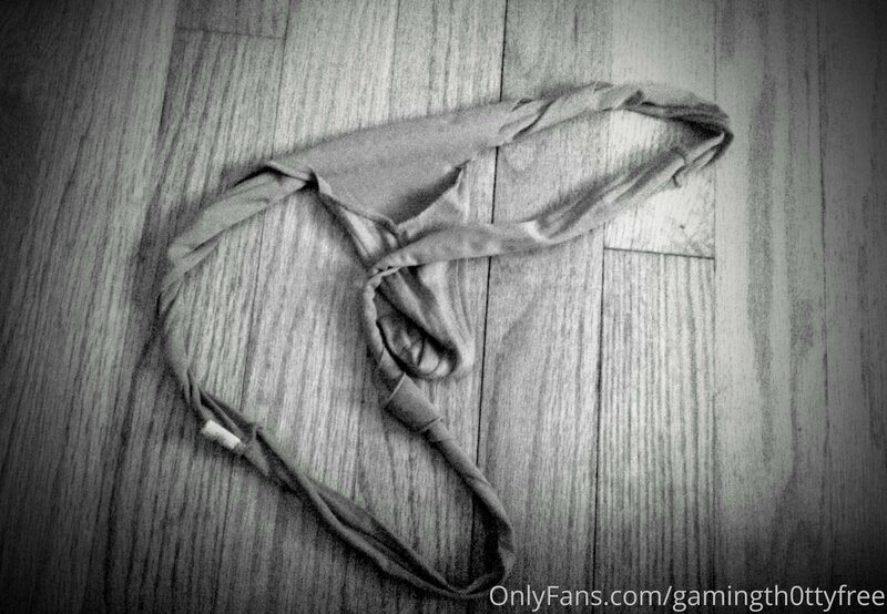 When I wear underwear I only ever wear thongs, but recently ..