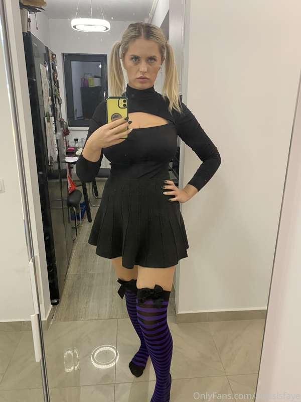 Alexsisfaye - Onlyfans - 04 Nov, 2020