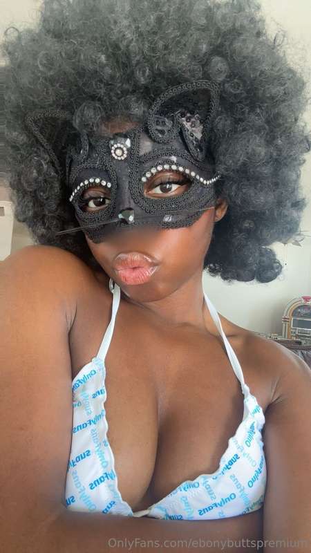 Want a kiss? 3