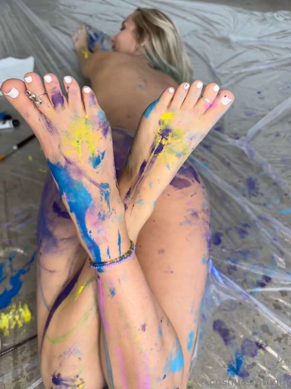 Good girls like to get all messy 🫟🖌️𝓅𝒶𝒾𝓃𝓉𝒾𝓃𝑔 + 𝓅𝓁𝑒𝒶𝓈𝓊𝓇𝑒 𝒾𝓃 𝓂.. 1