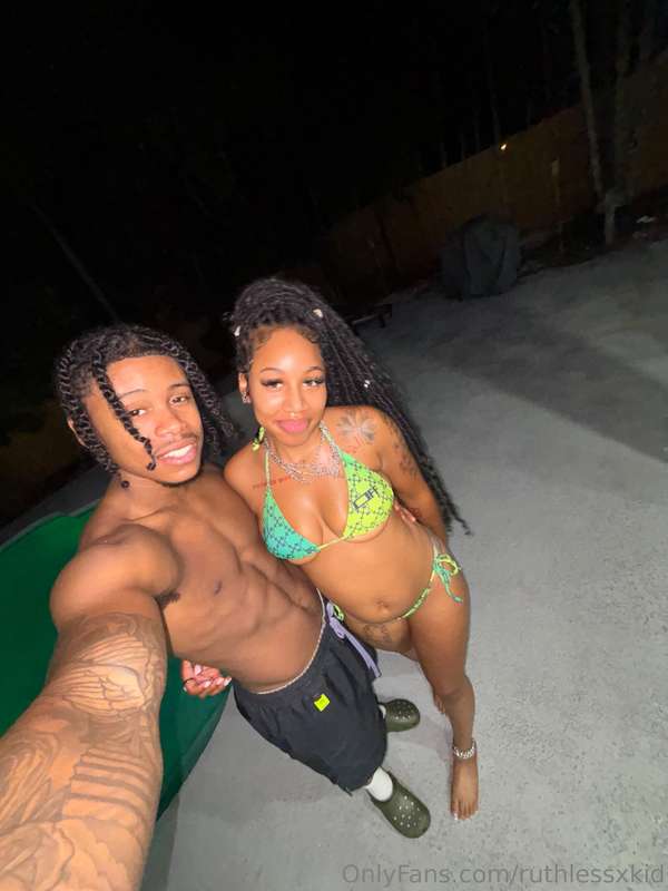 pretty lips came over & we had our own Mini pool party🥹🏝️❤️ .. 7