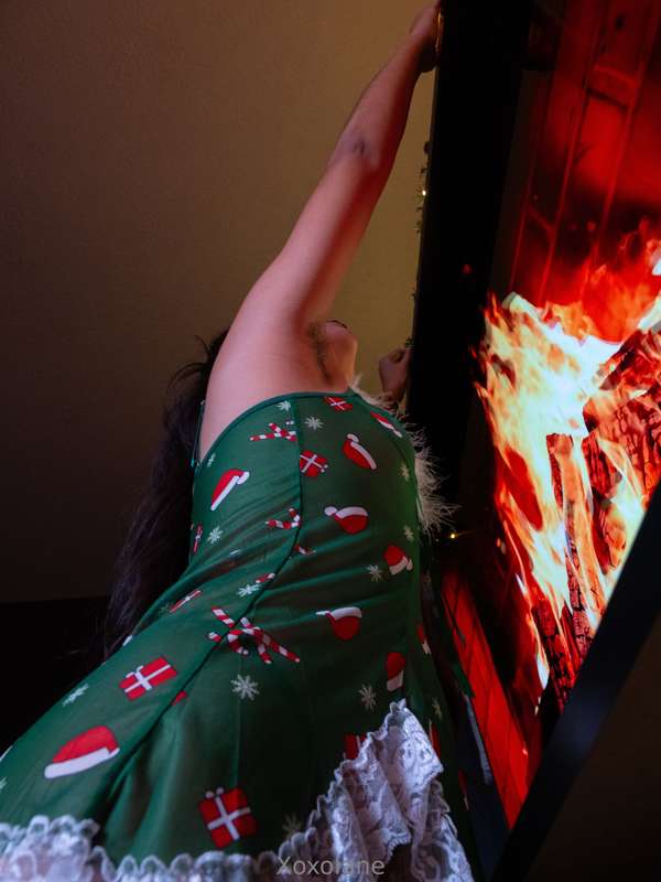 Merry Xmas Eve! I heard ass was part of your wishlist this y.. 1