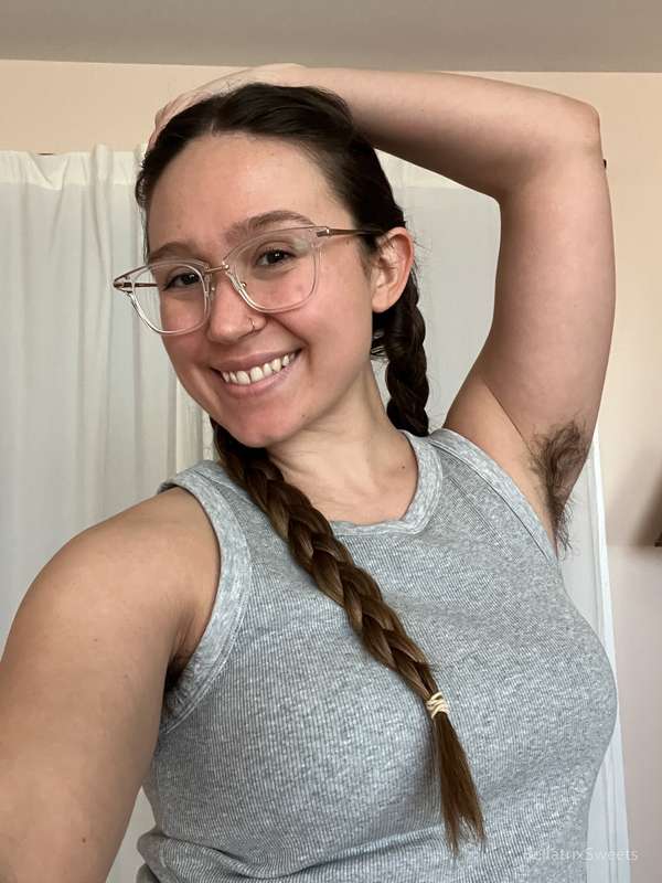 this is my Pilates outfit, would you work out with me? 3