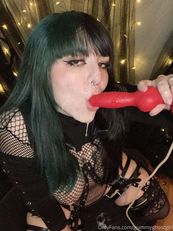 Why do I look so pretty with cum all over my face? 👅 18