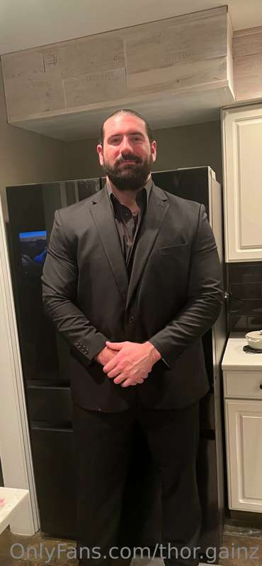 Not the typical content I post on here but got dressed up la..