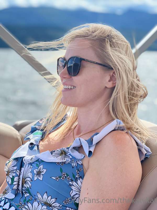 My unsolicited dock pics.   This is me.  On vacation.  In Ca.. 2