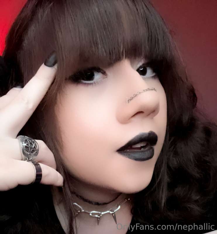 Took some selfies the other day - my roommate got me sick, b.. 6