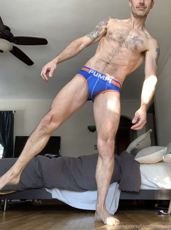 Just a little something for bedtime. Night folx. 2