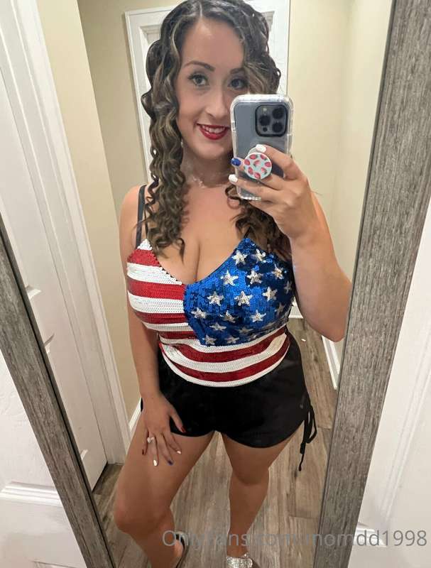 Momdd1998 - Onlyfans - 04 Jul, 2022