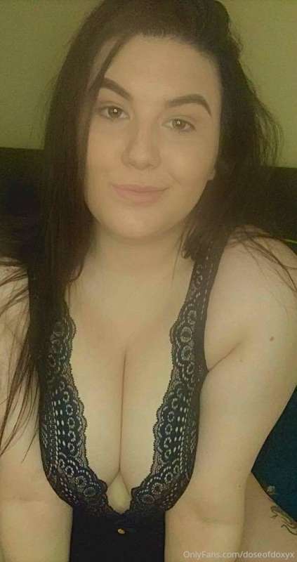 Who loves a good tit wank then? 😜😜
