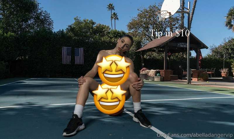 ***50% OFF*** 🏀  tip in only *$5* to see this pic :)