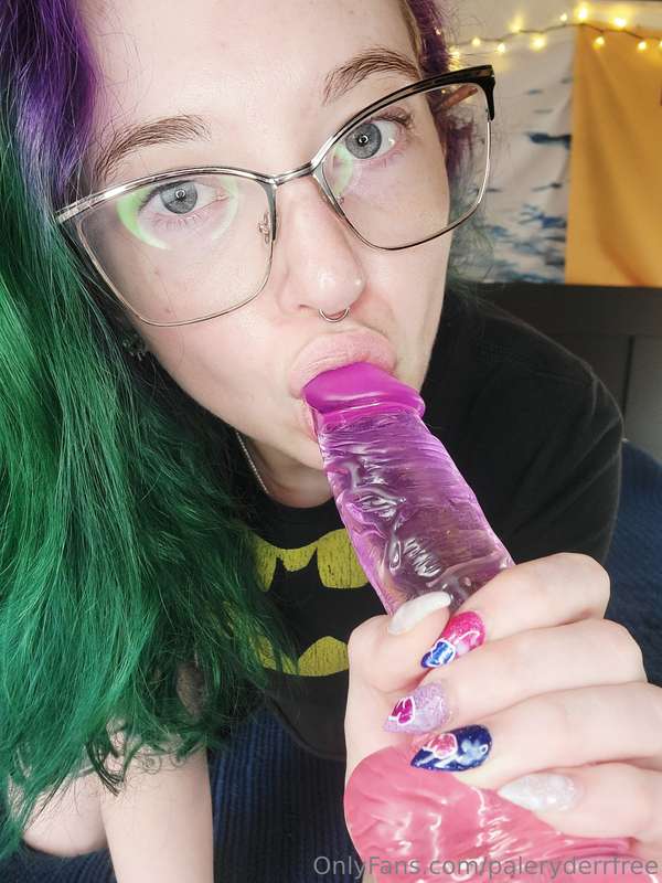 Wanna be my lollipop? 😏 http://twitch.tv/PaleRider_01 2