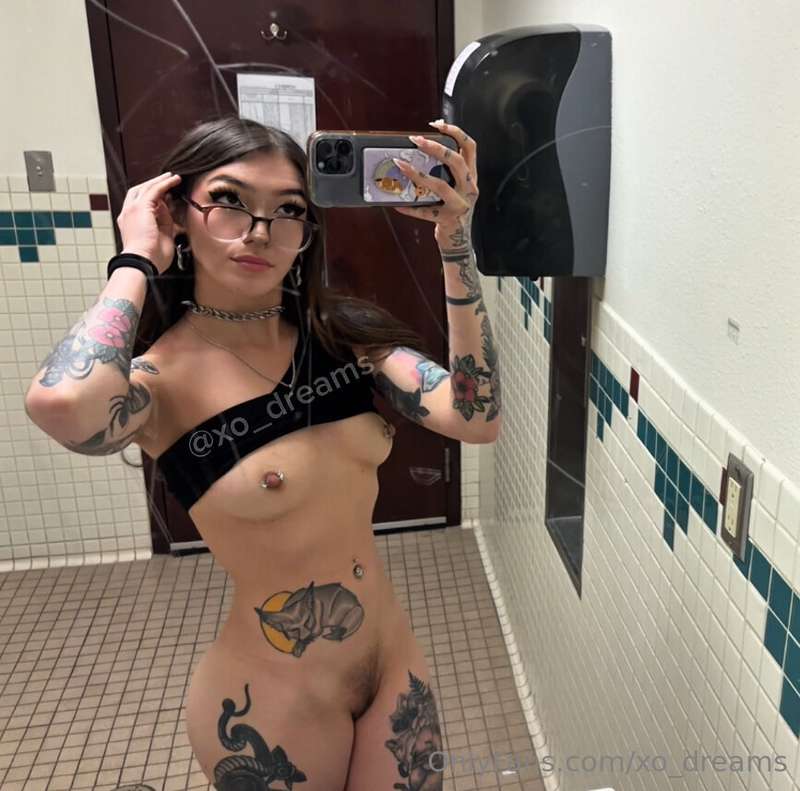 College slut 🤭✨Check both my storys on here ✨💞Shark week is .. 2