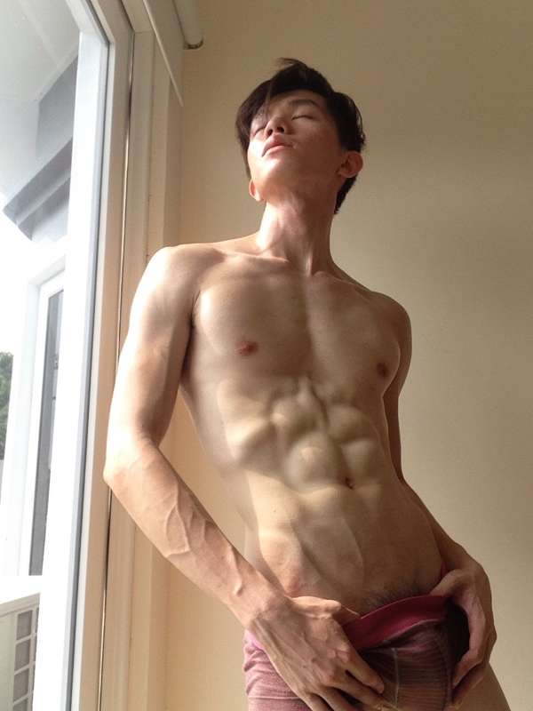 First post, of course throwing back old photos 4