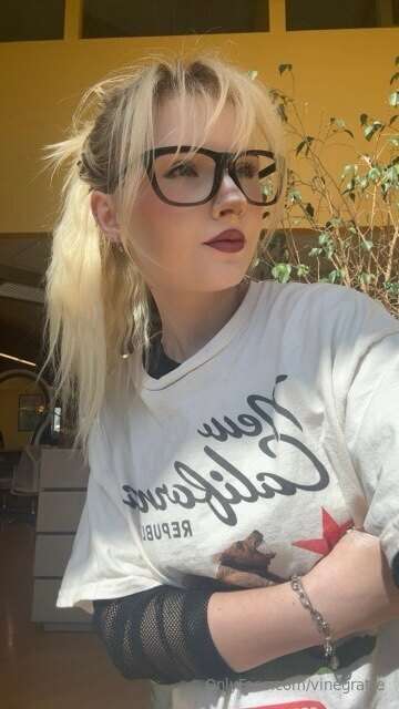 Vinegratte - Onlyfans - 09 Apr, 2025