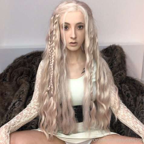 Khaleesi cosplay 🐉 4
