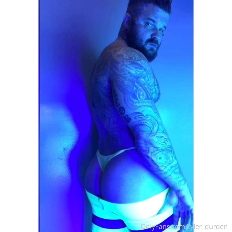 👀