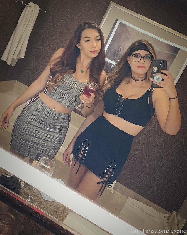 Me and my best friend are gonna collab next month ?her name .. 1
