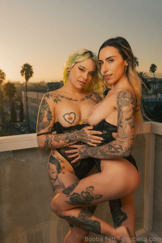 California Love w/ @amethystsage_suicide  Part two : full nu.. 18
