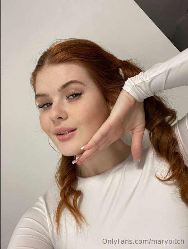 Cutie redhead @skarlet_me is waiting for you on her page for..
