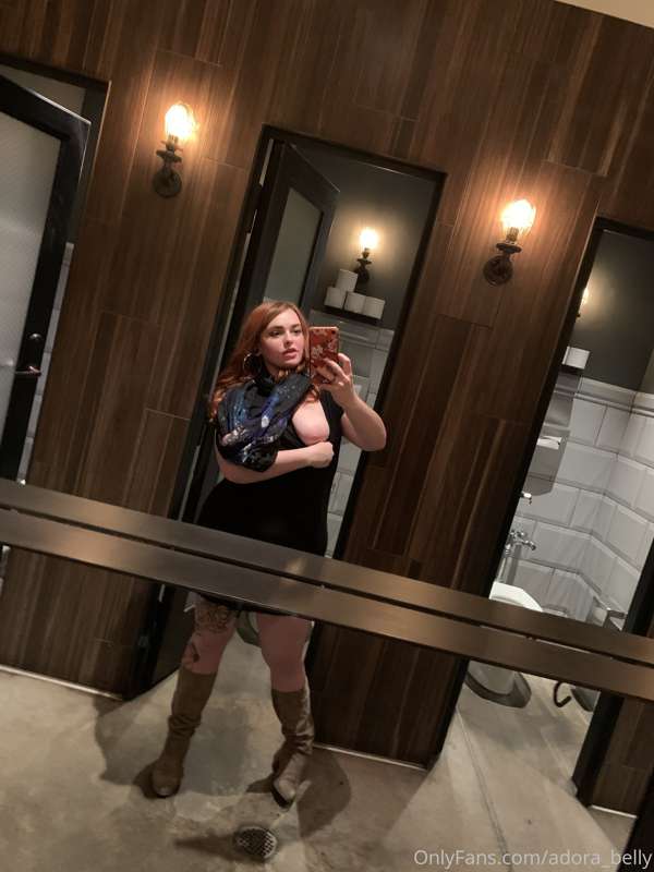 Nice mirror?
Looks like it’s titty time then! 😛